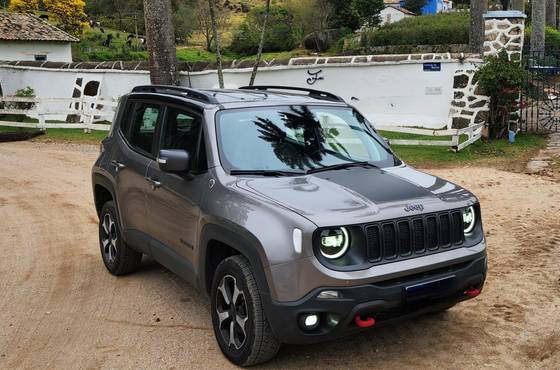 JEEP RENEGADE 2.0 16V TURBO DIESEL TRAILHAWK 4P 4X4 AUTOMÁTICO JEEP RENEGADE 2.0 16V TURBO DIESEL TRAILHAWK 4P 4X4 AUTOMÁTICO